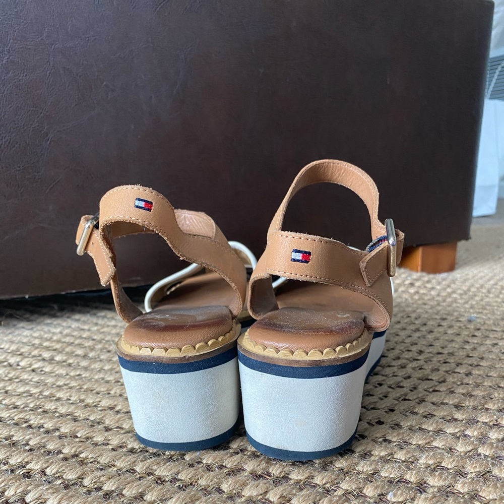 Tommy Hilfiger Collection Wedges - Picture 2 of 4